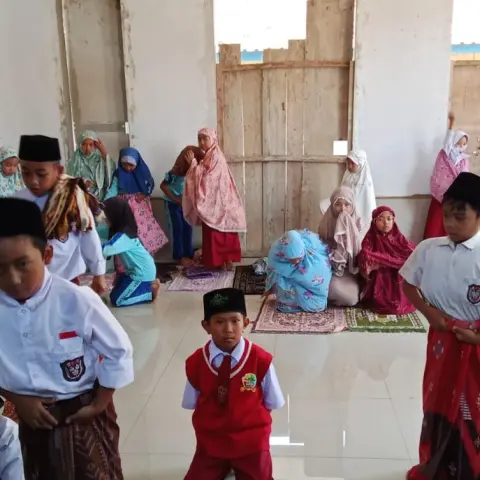Lanjutkan Pembangunan Masjid